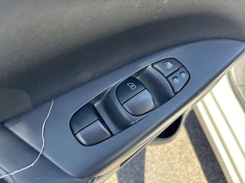 Used 2017 Nissan Sentra SV FWD image 15