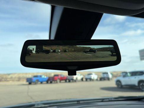 Used 2018 Chevrolet Traverse LT image 20