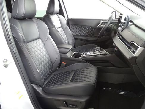 Used 2022 Mitsubishi Outlander SEL image 14