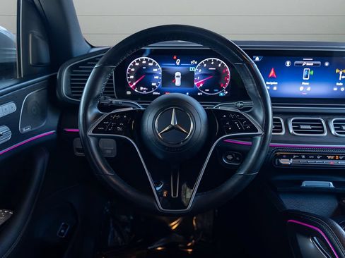 Used 2024 Mercedes-Benz GLE 450 4MATIC w/ AMG Line Exterior image 28