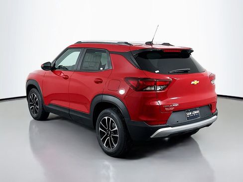 New 2026 Chevrolet TrailBlazer LT w/ Convenience Package FWD image 5