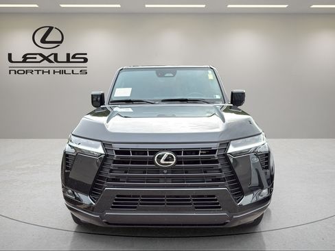 Certified 2025 Lexus GX 550 w/ Accessory Package (2T) AWD/4WD image 2