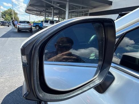 Used 2024 Toyota Crown AWD/4WD image 26