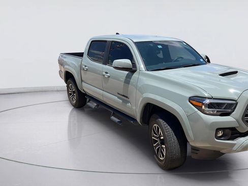 Used 2023 Toyota Tacoma TRD Sport w/ Technology Package RWD image 2