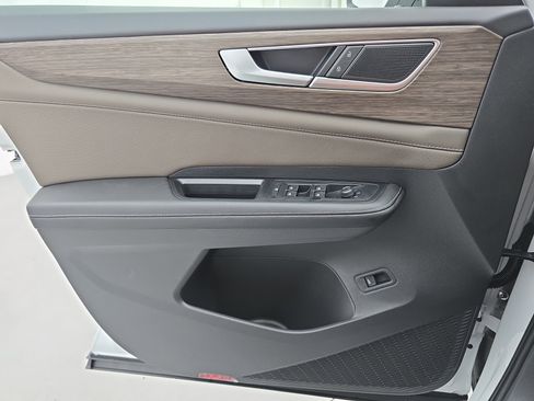 New 2026 Volkswagen Atlas SEL image 28