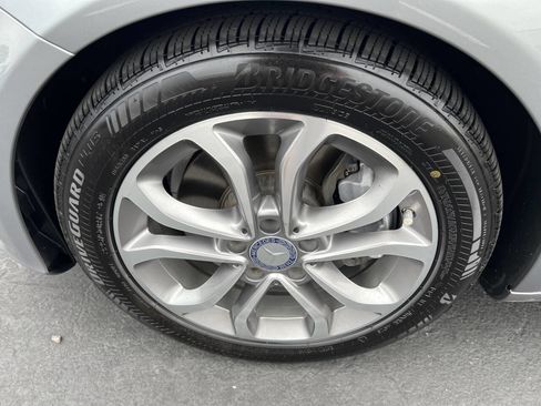 Used 2015 Mercedes-Benz C 300 Sedan image 16