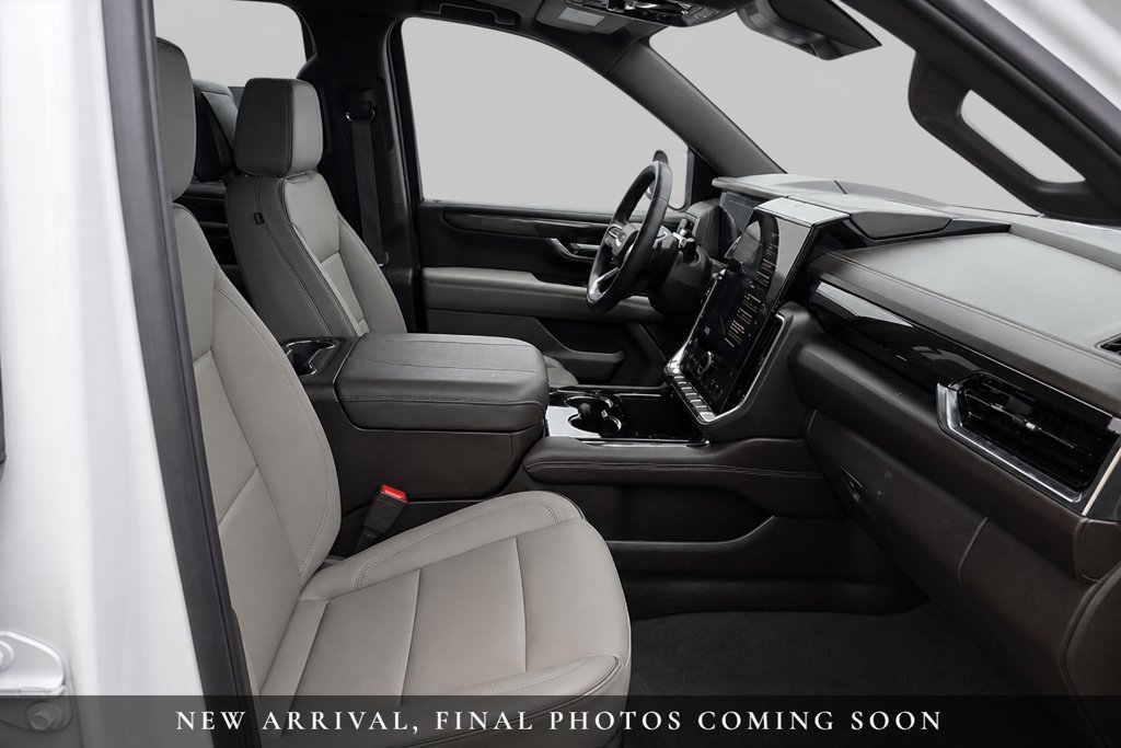 Used 2026 GMC Yukon XL Elevation w/ Elevation Premium Package AWD/4WD image 6