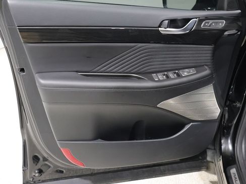 Used 2025 Hyundai Palisade Calligraphy AWD/4WD image 13