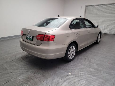 Used 2014 Volkswagen Jetta SE FWD image 9