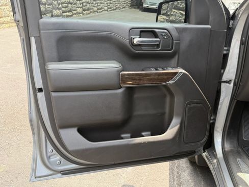 Used 2020 GMC Sierra 1500 SLE w/ SLE Value Package RWD image 27