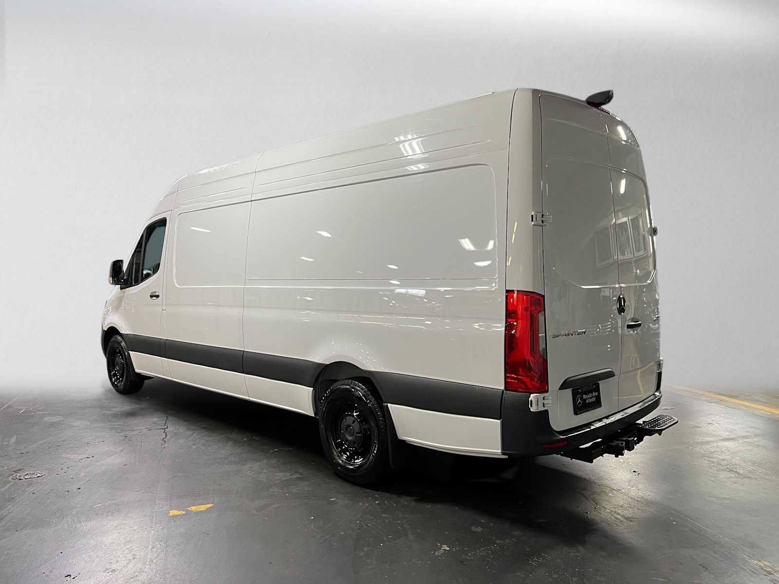 Used 2026 Mercedes-Benz Sprinter 2500 image 5