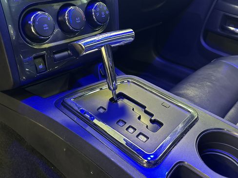 Used 2010 Dodge Challenger R/T image 5