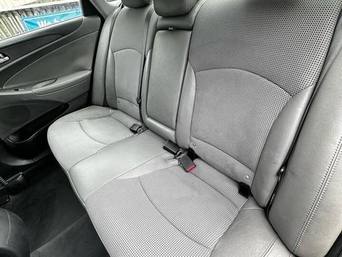 Used 2013 Hyundai Sonata SE w/ Navigation & Sunroof Pkg image 13