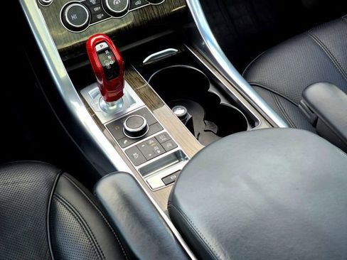Used 2014 Land Rover Range Rover Sport HSE image 20