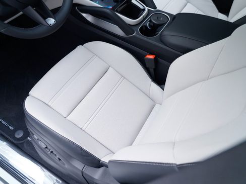 New 2026 Porsche Cayenne image 16