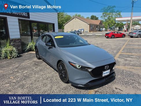Used 2021 MAZDA MAZDA3 Hatchback w/Premium Plus Pkg AWD/4WD image 3