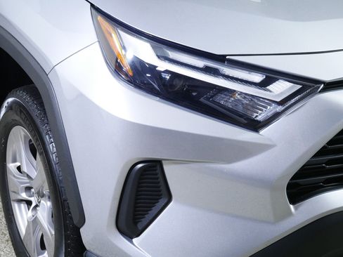 Used 2023 Toyota RAV4 XLE image 16