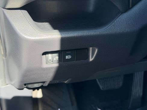 Used 2025 Toyota RAV4 XLE FWD image 20