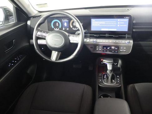 Used 2025 Hyundai Kona SEL FWD image 26