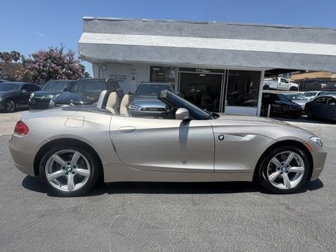Used 2011 BMW Z4 sDrive30i RWD image 1