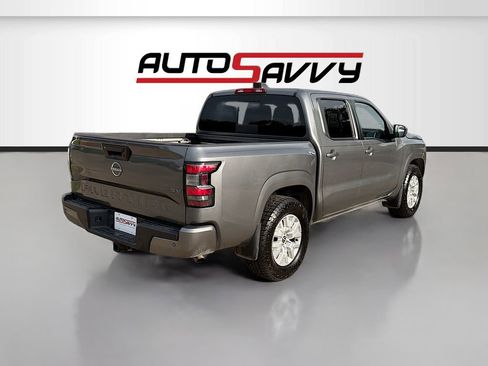 Used 2024 Nissan Frontier SV w/ SV Convenience Package RWD image 7