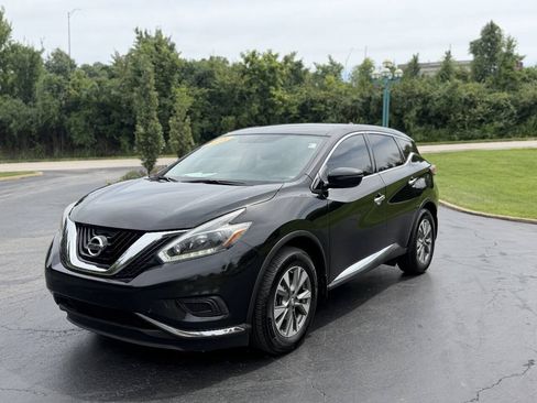 Used 2018 Nissan Murano S AWD/4WD image 2