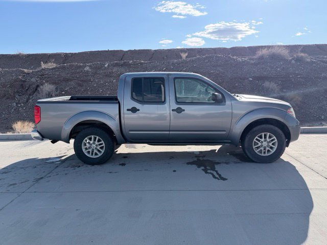 Used 2016 Nissan Frontier SV AWD/4WD image 1