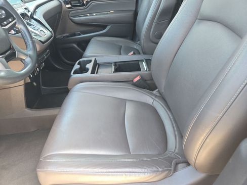 Used 2023 Honda Odyssey Touring image 14