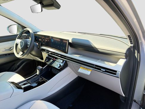 New 2026 Hyundai Tucson SEL image 13