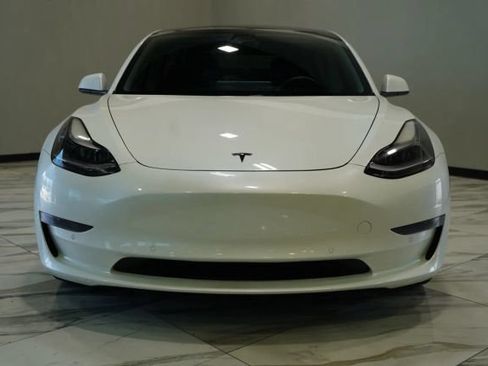 Used 2021 Tesla Model 3 Standard Range Plus RWD image 2