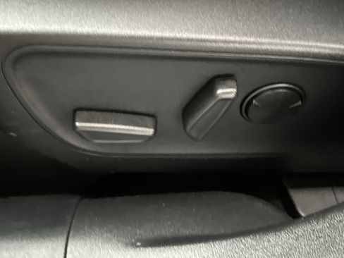 Used 2025 Ford Escape ST-Line AWD/4WD image 19