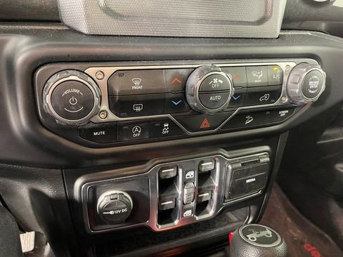 Used 2020 Jeep Wrangler Unlimited Sport AWD/4WD image 8