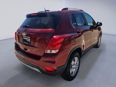 Used 2022 Chevrolet Trax LT w/ LT Convenience Package AWD/4WD image 6