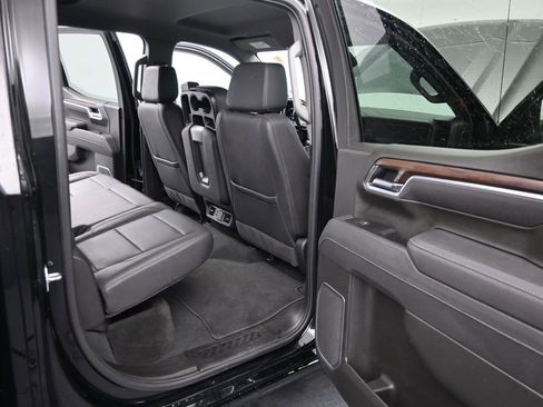 Used 2025 GMC Sierra 1500 SLT RWD image 11