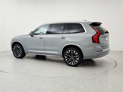 New 2026 Volvo XC90 T8 Plus w/ Protection Package AWD/4WD image 7