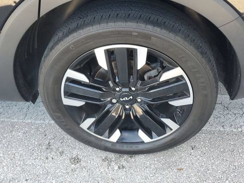 Used 2023 Kia Telluride SX Prestige AWD/4WD image 5