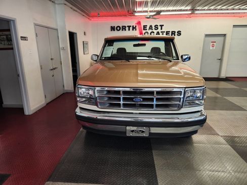 Used 1995 Ford F150 XLT image 5