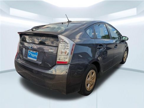 Used 2010 Toyota Prius Three w/ Solar Roof Pkg FWD image 2