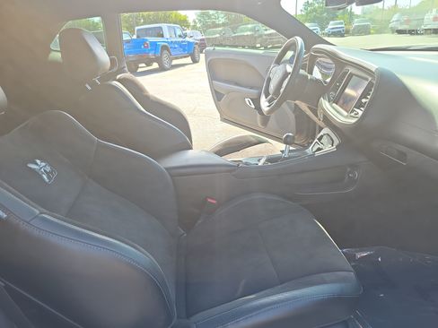 Used 2023 Dodge Challenger R/T Scat Pack RWD image 31