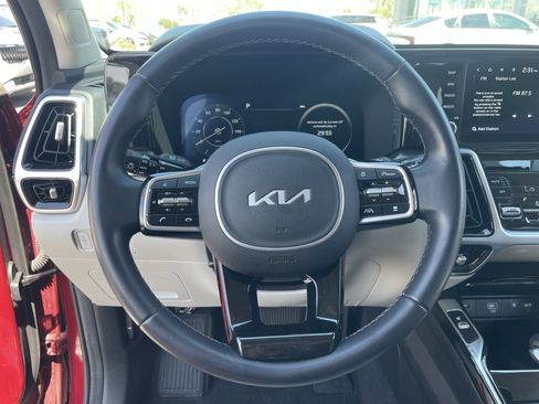 Certified 2023 Kia Sorento SX FWD image 25