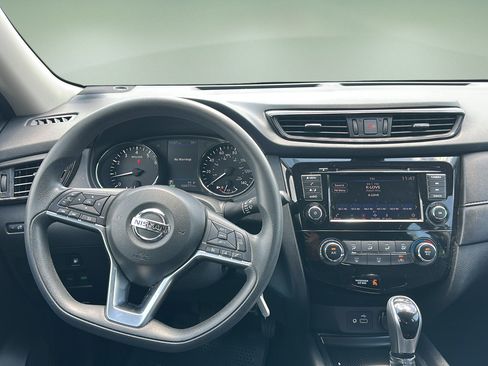 Used 2019 Nissan Rogue FWD image 15