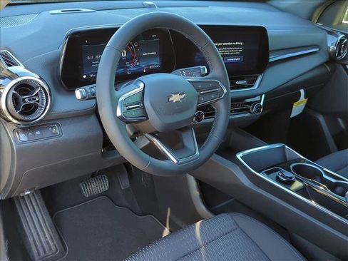 New 2026 Chevrolet Equinox LT w/ Safety and Technology Package FWD image 3