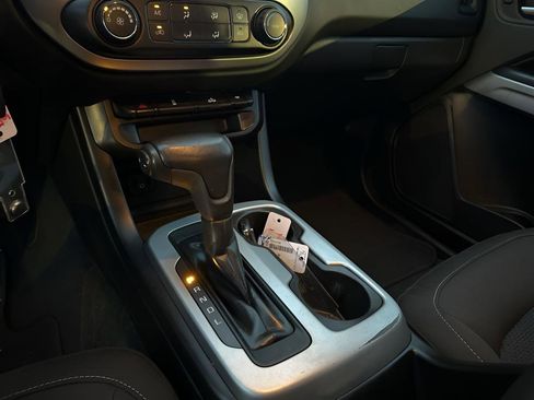 Used 2019 Chevrolet Colorado LT image 32