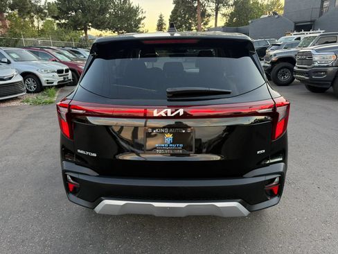 Used 2026 Kia Seltos LX AWD/4WD image 5