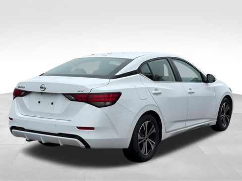 Used 2022 Nissan Sentra SV image 6
