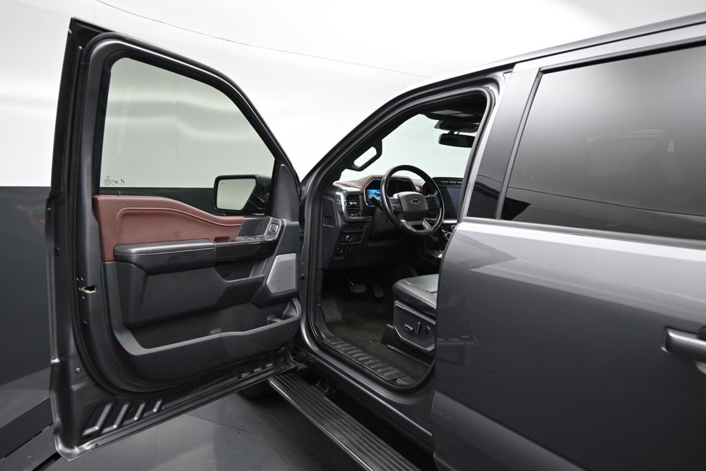 Used 2021 Ford F150 Lariat w/ Equipment Group 502A High AWD/4WD image 8