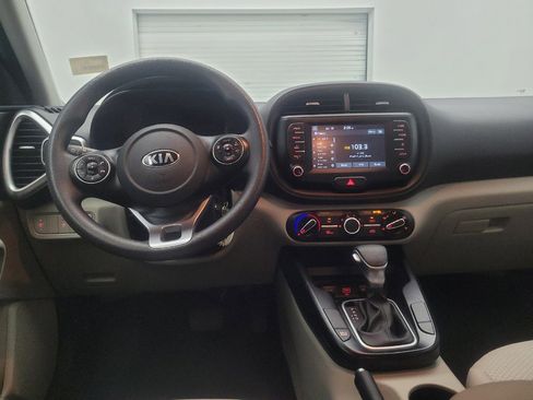 Used 2021 Kia Soul LX FWD image 22