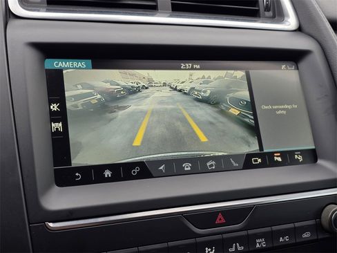 Used 2018 Jaguar E-PACE S image 23