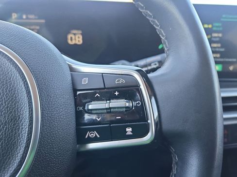 Certified 2024 Kia Sorento S image 23