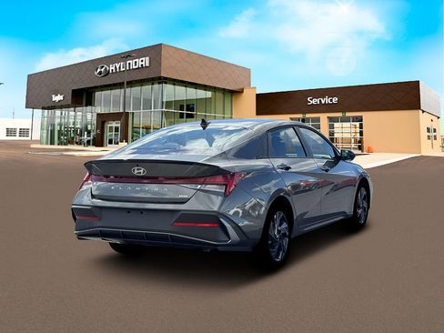 New 2026 Hyundai Elantra Sport FWD image 7